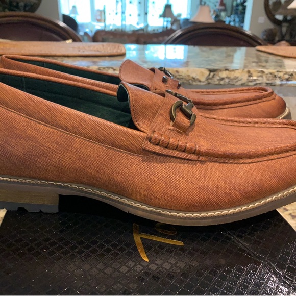 Todd Welsh Cognac Brown 101/2 loafers with Gold Hardware - Picture 2 of 7